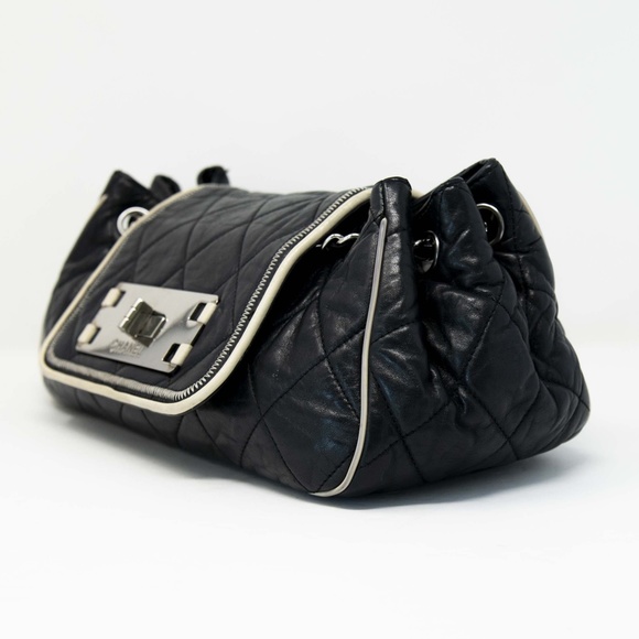 Chanel Lambskin Seasonal Flap Bag Black - Picture 4 of 13